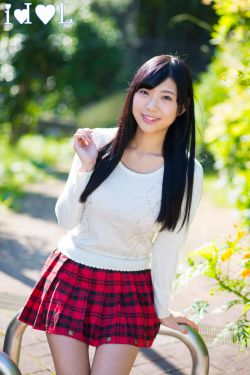 在她写作业的时候弄她